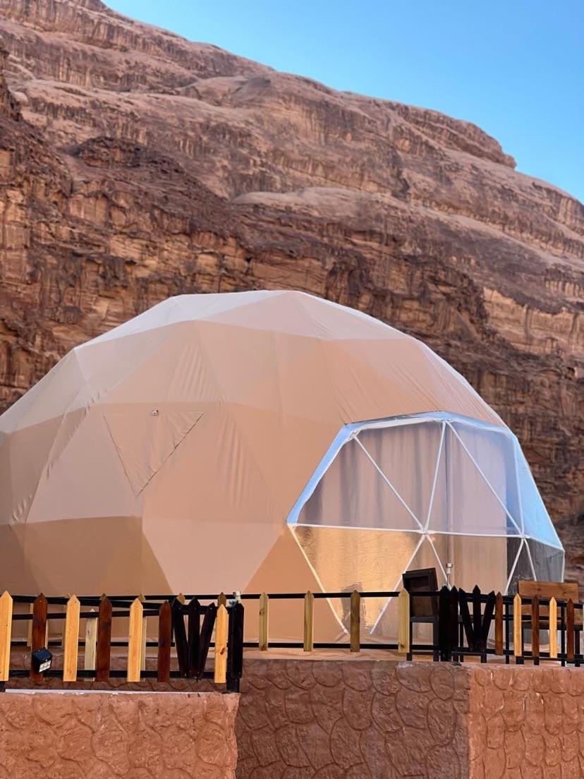 Bedouin Stylelife Camp Hotel Wadi Rum Bagian luar foto