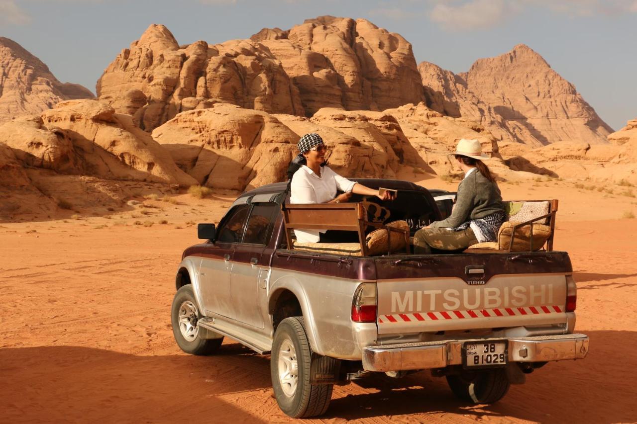 Bedouin Stylelife Camp Hotel Wadi Rum Bagian luar foto